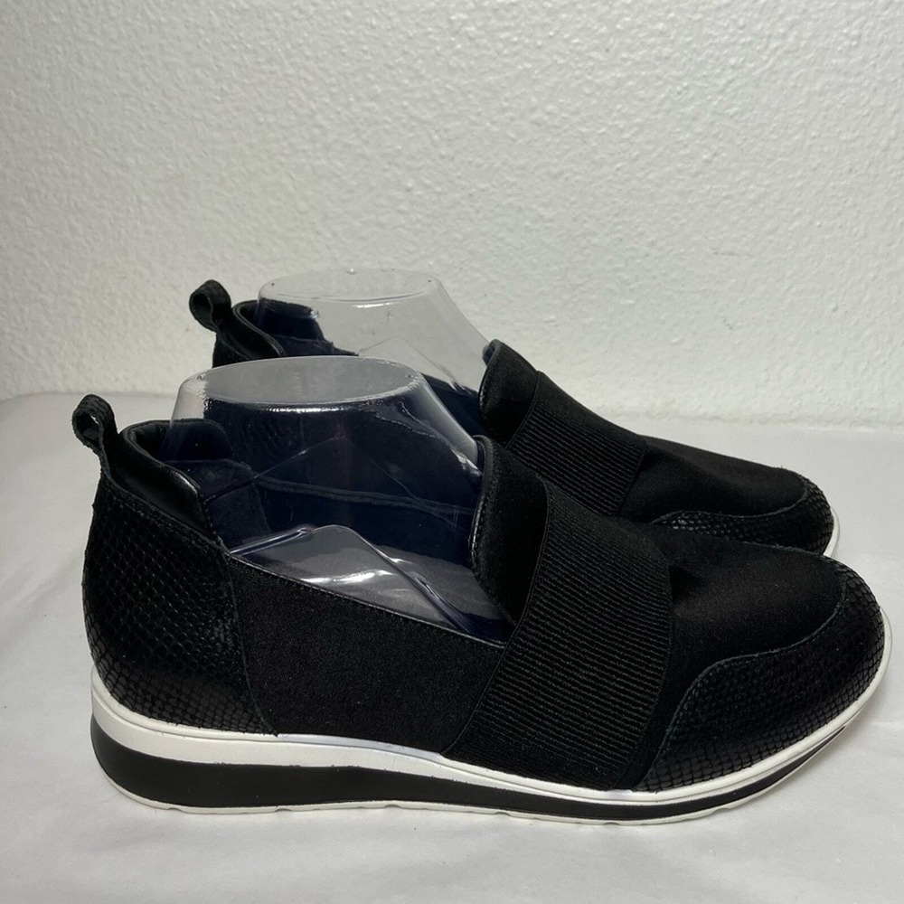 Walking Cradles Sneakers Slip On Dakota black WW wide Size 8 flats comfortable - Picture 2 of 7